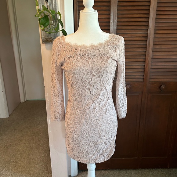 Diane Von Furstenberg Zaria Lace Dress in Champagne - Picture 2 of 12